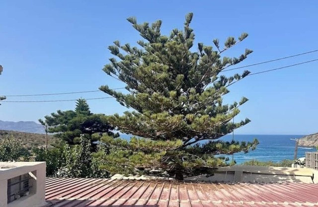 Apartment on the beach of Voulisma, Crete