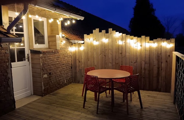 Holiday Home 'La Pause Picarde - Baie De' with Private Terrace, Shared Garden and Wi-Fi