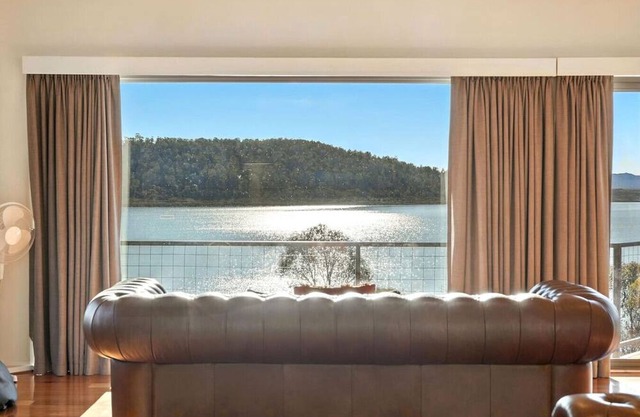 Lakeside Retreat, Miena