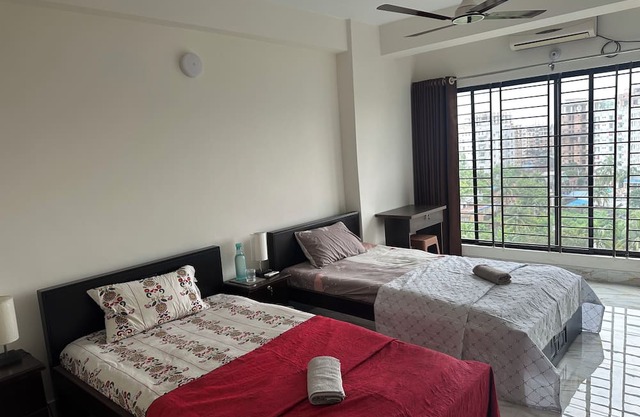 Wonderful 3-bedroom specious apartment with AC in West Khulshi,Chittagong