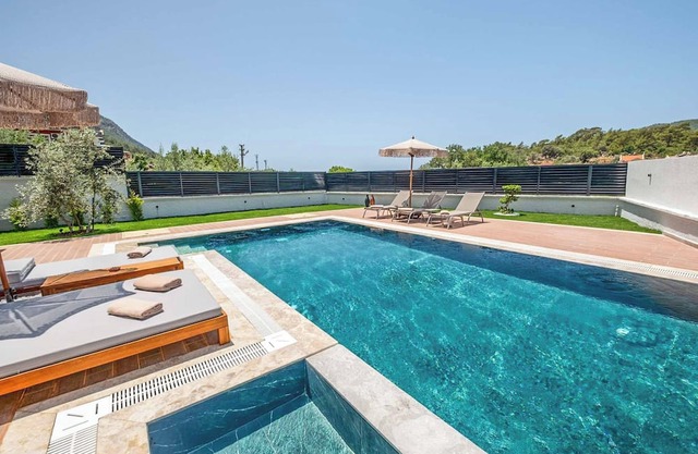 Villa Ophelia Trio - Three Bedroom Villa, Sleeps 6
