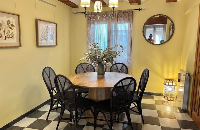 House in the center of town with all amenities.