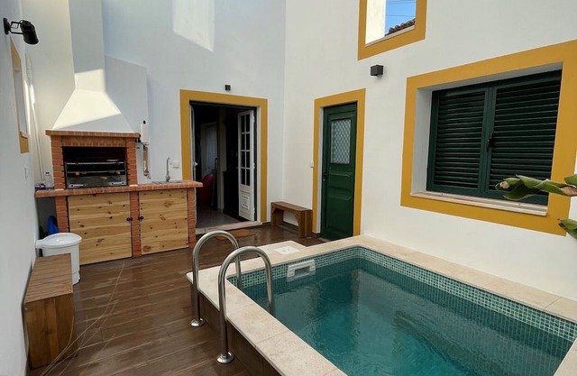 'Casa Valada My Land' with Shared Pool, Wi-Fi and Air Conditioning