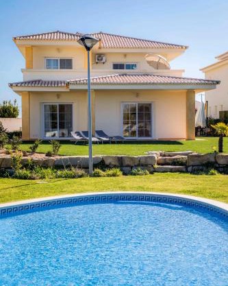D03 - Luxury Gold Villa