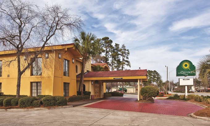 Savannah Hotel | La Quinta Inn by Wyndham Savannah Midtown