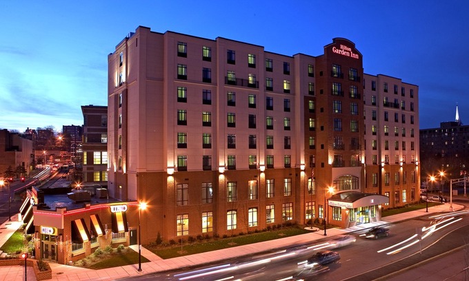 Central Business District Hotel | Hilton Garden Inn Worcester