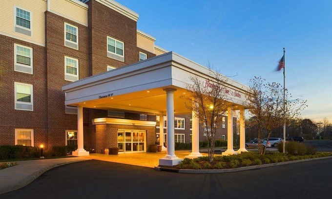 Northwest Yonkers Hotel | Hampton Inn & Suites Yonkers