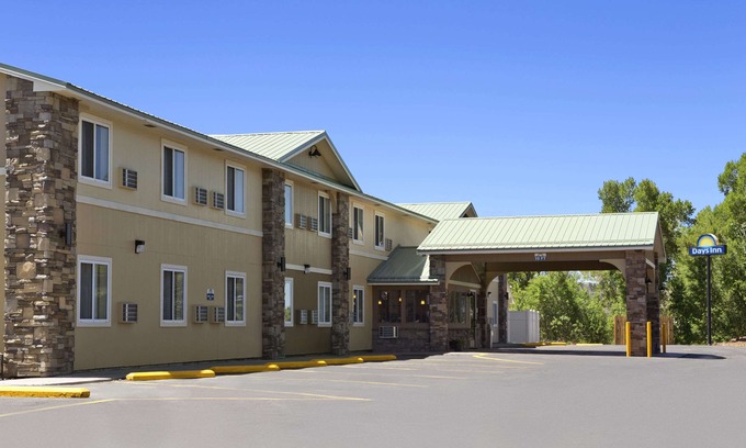 Gunnison Hotel | Days Inn & Suites by Wyndham Gunnison