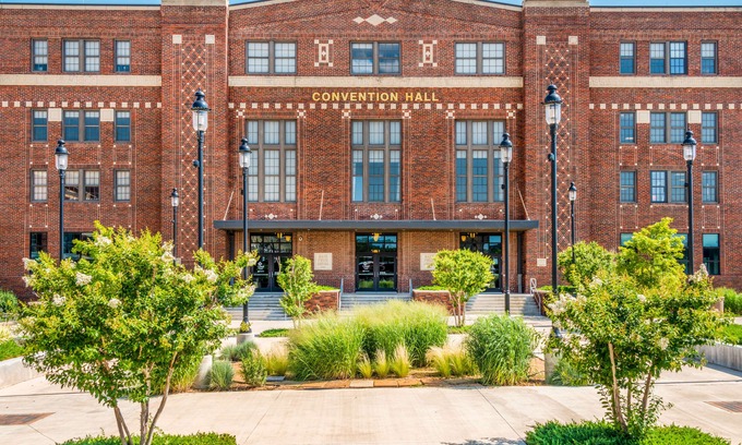 Enid Hotel | Ramada by Wyndham Enid
