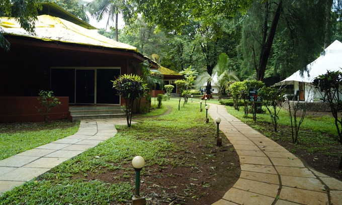 Mollem Hotel | Dudhsagar Spa Resort