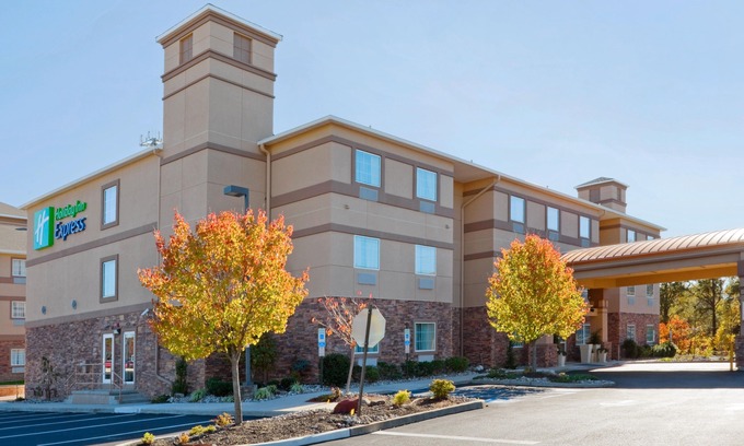 Absecon Hotel | Holiday Inn Express Absecon-Atlantic City Area, an Ihg Hotel