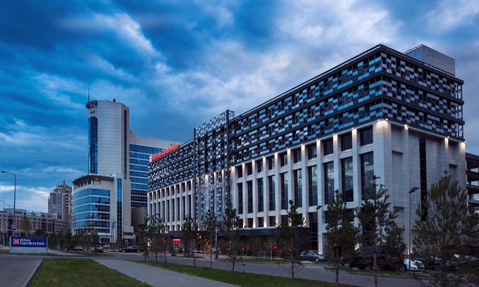 Nur-Sultan Hotel | Hilton Garden Inn Astana