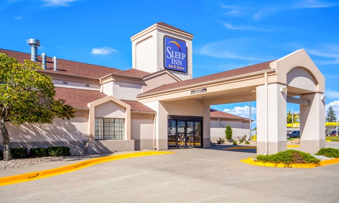 Columbus Hotel | Sleep Inn & Suites Columbus