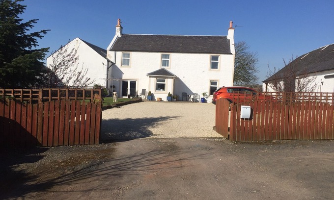Mauchline Hotel | Crofthead Farm House