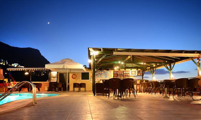 Koutouloufari Hotel | Petra Village Apartments