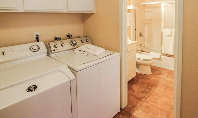 Lake Arrowhead Resort | Lake Arrowhead Chalets - 3 Bedroom W/ Full Kitchen/ Sleeps 8