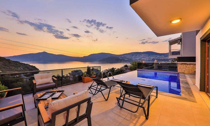 Kalkan Villa | Villa Rainbow