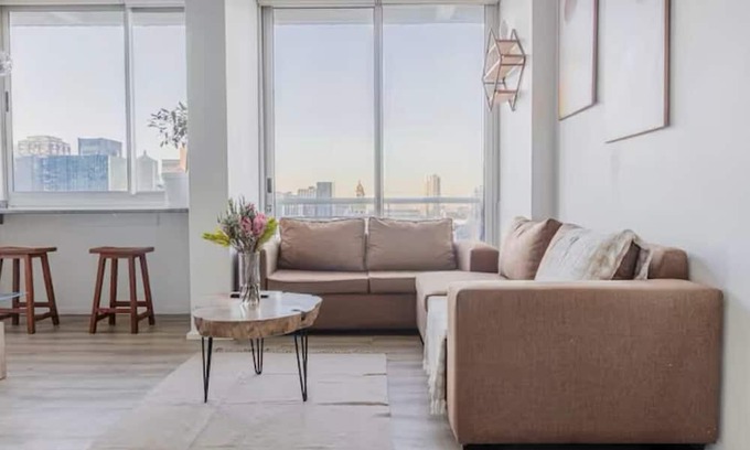 Mowbray Apartment | Chic 1-bedroom apartment in beautiful at Mandela Rhodes Place Cape Town