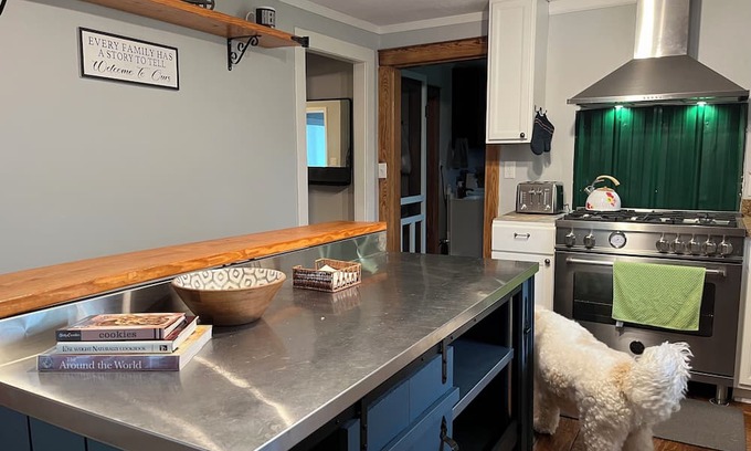 Marysville Other | The Little Wellness Farm - Charming 3-bedroom farmhouse in lovely Marysville, OH