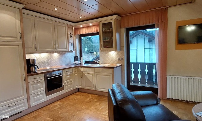 Untervalme Apartment | "Relaxing vacation apartment in idyllic Niedersfeld - your home in the mountains!