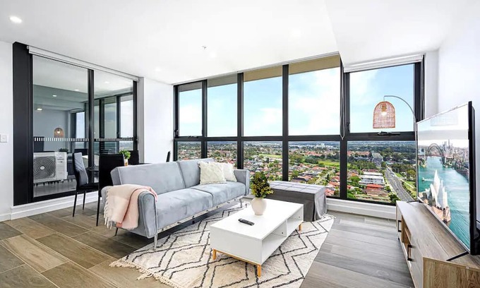 Liverpool Apartment | Liverpool Brand new 2 Bedroom APT View & Parking