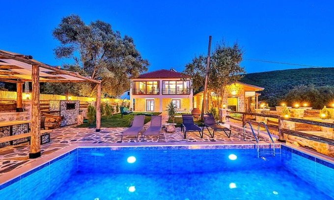 Kas Villa | Kas Pinarbasi Village 3 Bedroom Villa - 6060