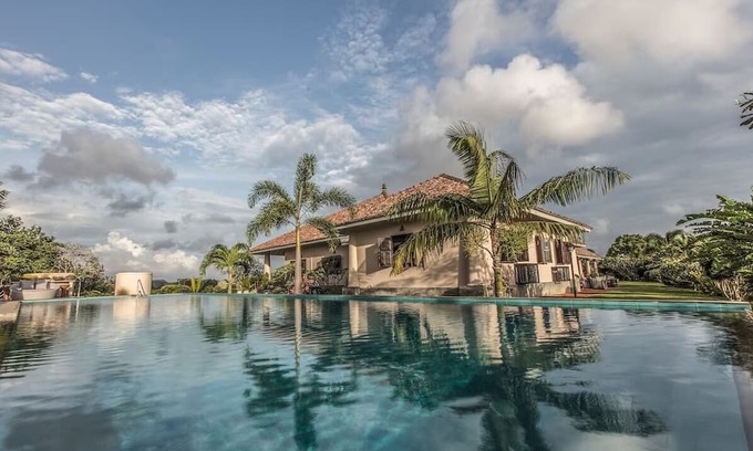 Kathaluwa Apartment | Villa Mayurana - Suite, Terrace, Garden Viewn