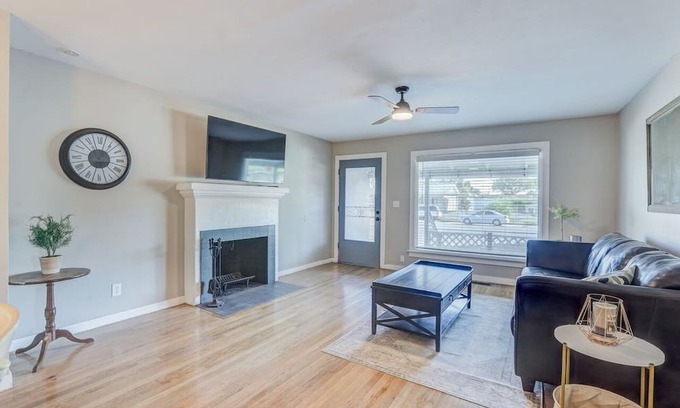 Yuba City House | Bright and newly remodeled 3-bedroom home, close to hospital, shopping...