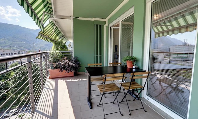 Martignano Apartment | Onda 7, ideal apartment for families and groups in a strategic position.