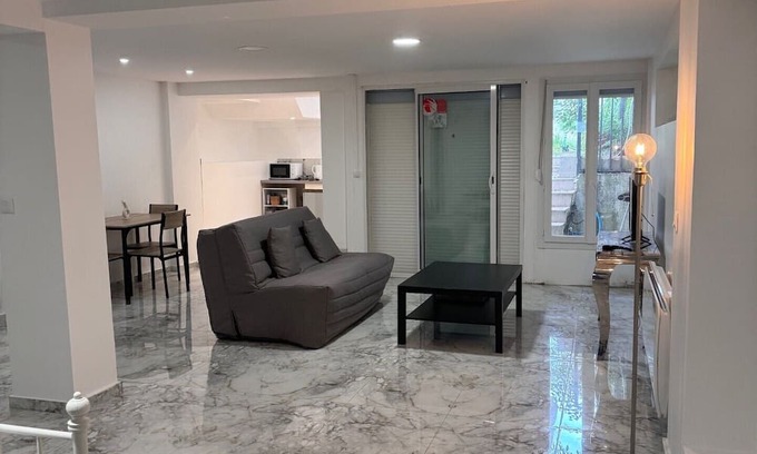 Sannois Apartment | Appartement Pour 4 Personnes Sannois