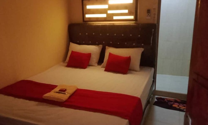 Sintang Hotel | Homestay Diputras Sintang