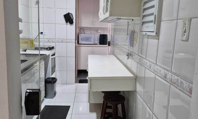 Vila Alzira Apartment | Cobertura Aconchegante e Cheio de Estilo, na Praia das Astúrias, no Guarujá