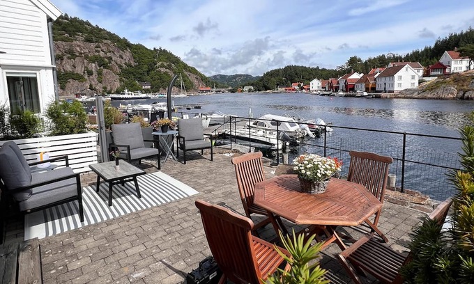 Lindesnes House | Furuholmen Brygge 33