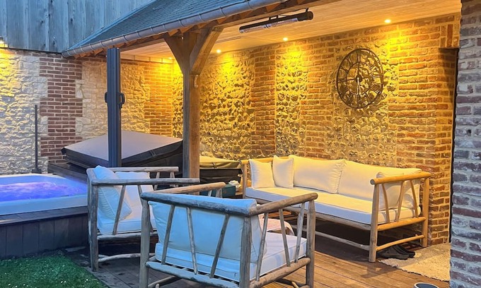 Pont-l'Eveque Apartment | Vrbo Property