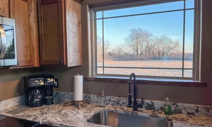 Crestline Cabin | Double T Cabin - A big country feel in a small country cabin.