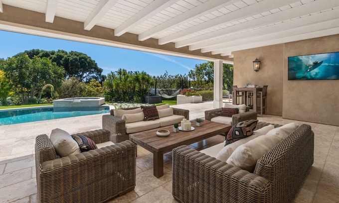 Covenant House | Stunning Luxury 6 Acre Rancho Santa Fe Covenant Estate~ Guesthouse, Pool, &More!