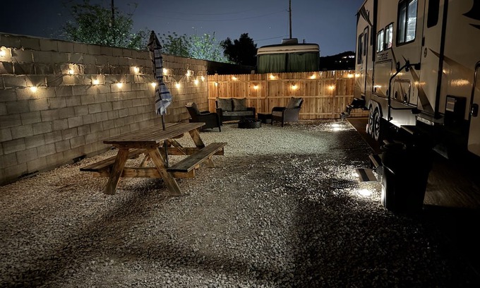 Desert View Village House | Private Cozy Desert Hills 2 BDRM 1.5 BTH RV Stay Mountain Views