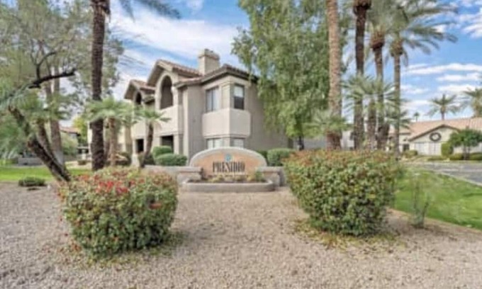 Central Scottsdale Condo | Beautiful 2/2 Scottsdale Condo
