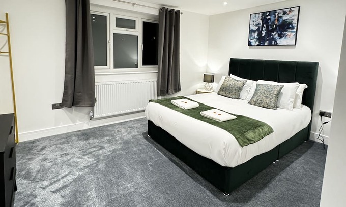 Elmbridge Apartment | Desford Delight: Modern 1Bedroom Apt