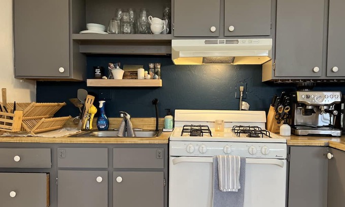 Leucadia Apartment | Beacon's Beach Bungalow