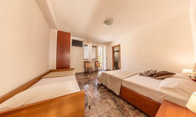 Ceraso Bed & Breakfast | Profumi del Borgo - Tripla