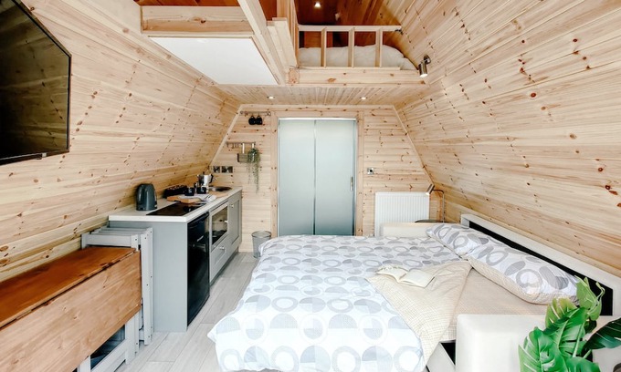Navan Cabin | Bective Mill Glamping & Camping