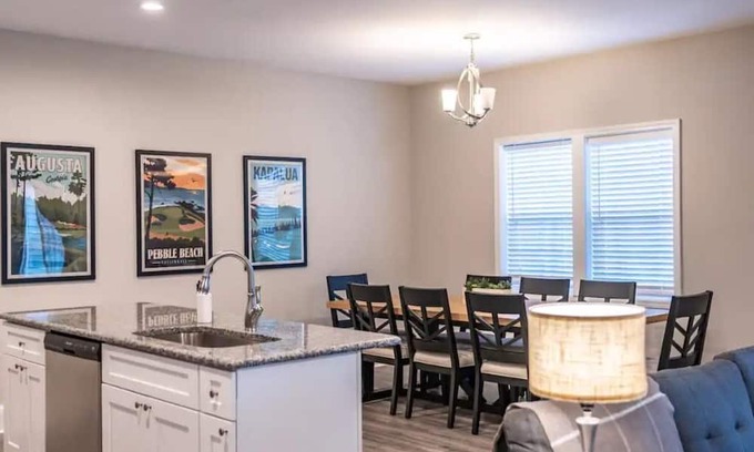 Southern Pines House | Ducks Landing Townhomes