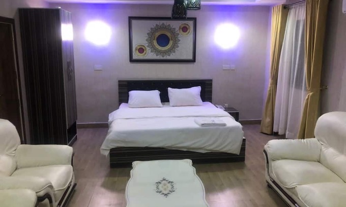 Osogbo Hotel | D Royale House