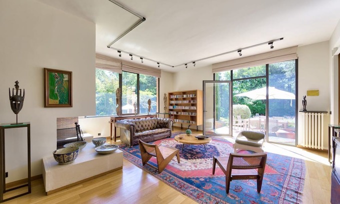 Garches Villa | Vrbo Property
