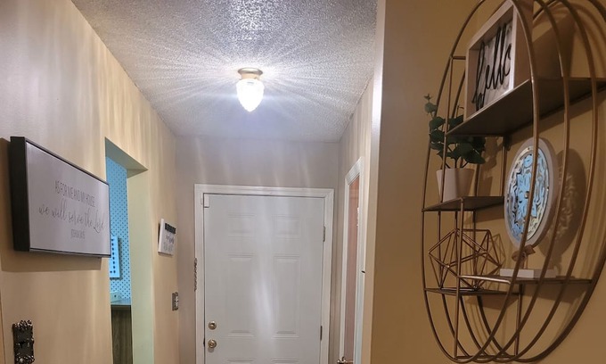 Selma House | Cozy Townhome close to historic downtown