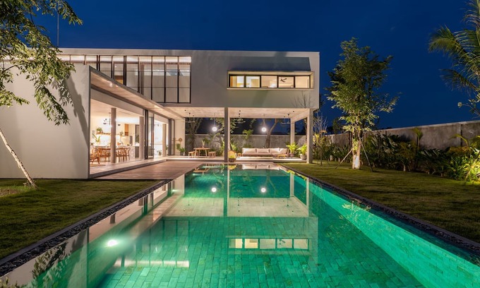 Siem Reap Villa | Banyan House - Modern Luxurious 4 Bedrooms Villa