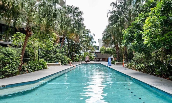 Newstead Apartment | Stylish Newstead Retreat: 2-Bed, Pool, Gym