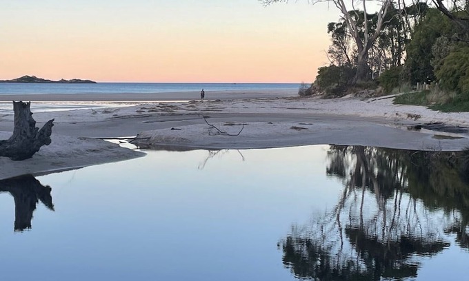 Sisters Beach House | Ocean Air Beach House and Apartment, offering 2 seperate living quarters.
