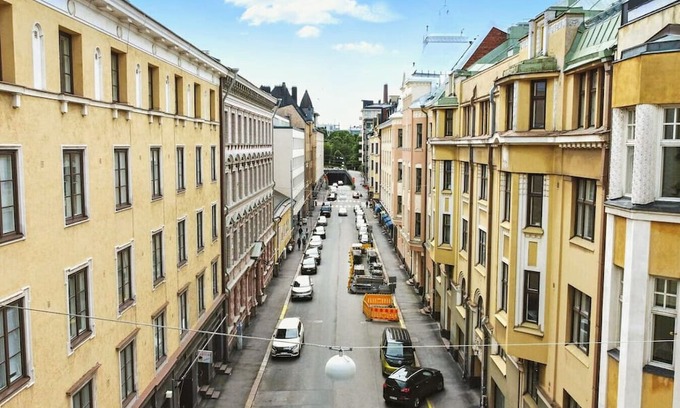 Punavuori Apartment | Central Jugend House in Walkable Area. Tram/Bus 200m. Netflix/Wi-Fi.